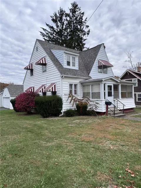 102 Bank St, Smethport, PA 16749