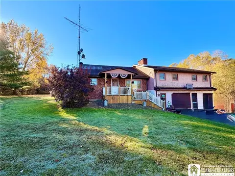4279 Northrup Rd, Busti, NY 14701