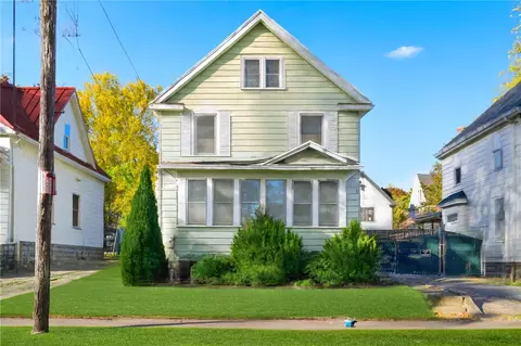 136 Curtis St, Rochester, NY 14606