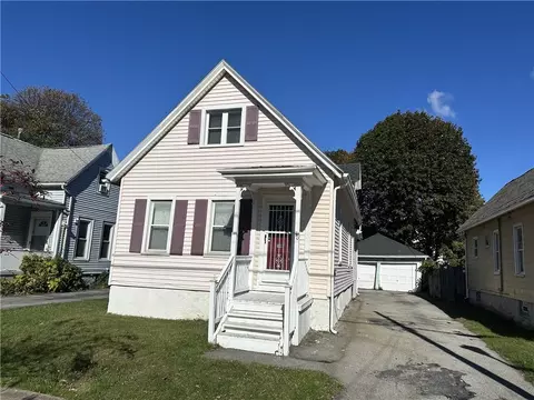 36 Weyl St, Rochester, NY 14621