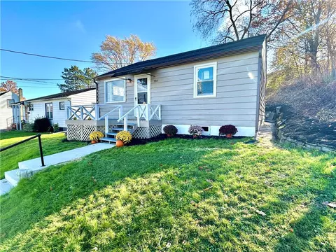 394 Sunset Dr, Corning, NY 14830