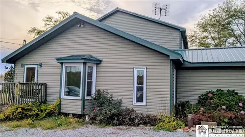 8860 Belson Rd, Ripley, NY 14775