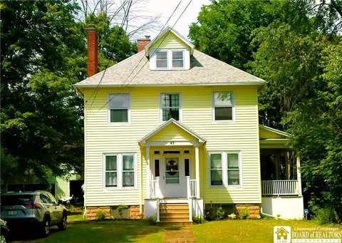 43 Maple St, Portville, NY 14770