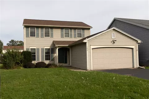 146 Hickory Manor Dr, Gates, NY 14606