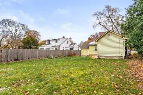 227 Walzer Rd, Irondequoit, NY 14622 photo 44