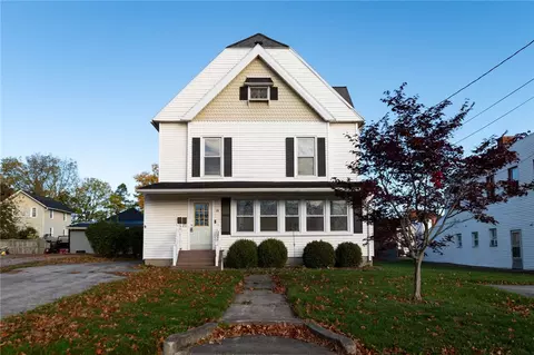 10 Maple Ave, Oakfield, NY 14125