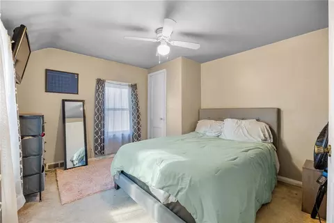 Bedroom - 93 Burwell Rd, Irondequoit, NY 14617 photo 5 of 6