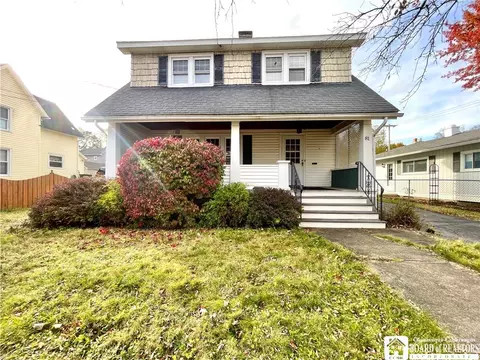 81 Hotchkiss St, Jamestown, NY 14701
