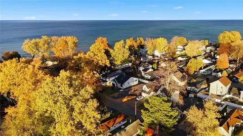 View/Area - 36 Madison Ter, Irondequoit, NY 14617 photo 3 of 5