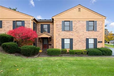 1 Beacon Hl, Perinton, NY 14450