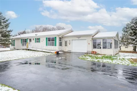 4543 Kyte Rd, Shortsville, NY 14548
