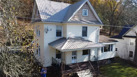 84 Peas Eddy Rd, Hancock, NY 13783
