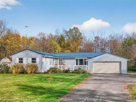 2890 S Union St, Ogden, NY 14624