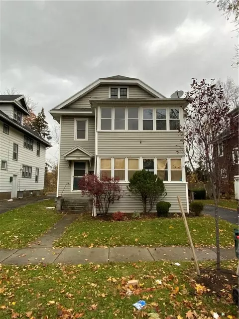 518 Augustine St, Rochester, NY 14613