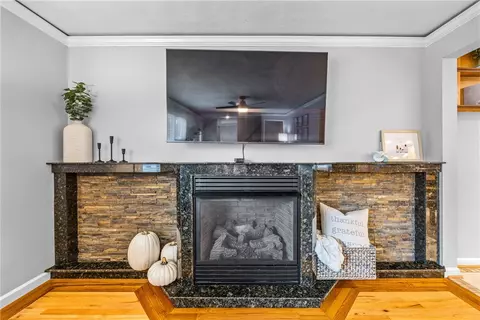 Living - 121 Anytrell Dr, Webster, NY 14580 photo 3 of 3