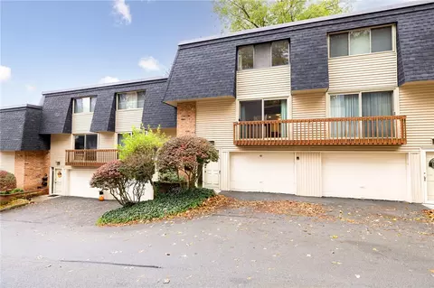 189 Penn Ln, Rochester, NY 14625
