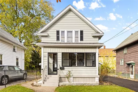 124 Curtis St, Rochester, NY 14606