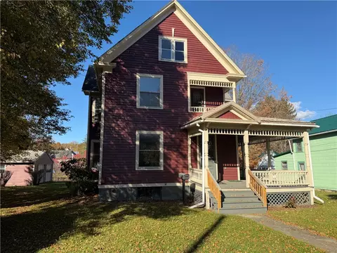 122 W William St, Bath, NY 14810