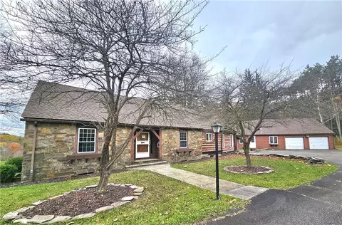 147 W Hill Rd A, Elmira, NY 14903