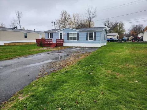 129 Saltonstall St #41, Canandaigua, NY 14424