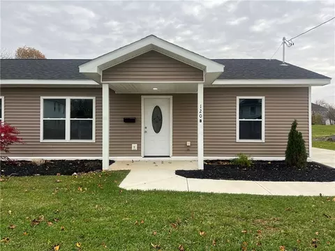 120 Cottage St #B, Auburn, NY 13021