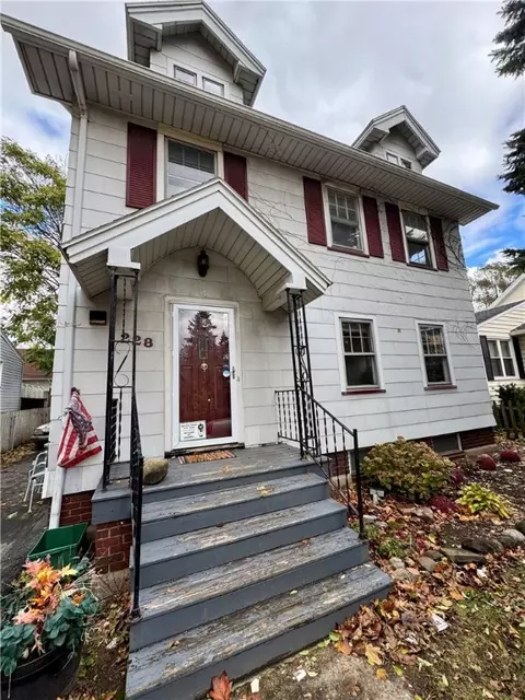 228 Westchester Ave, Irondequoit, NY 14609