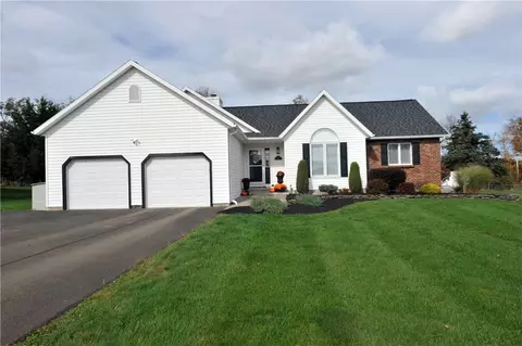 10 Lexington Run, Horseheads, NY 14845