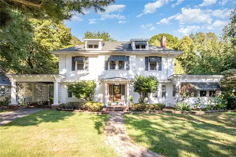 4430 Saint Paul Blvd, Irondequoit, NY 14617