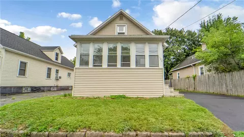122 Dakota St, Rochester, NY 14606