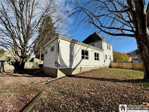 Exterior - 104 Garfield Ct, Olean, NY 14760 photo 6 of 6