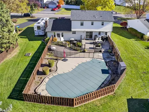 View/Area - 71 Pinebrook Dr, Greece, NY 14616 photo 2 of 4
