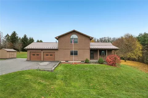 7193 Chili Riga Center Rd, Riga, NY 14428