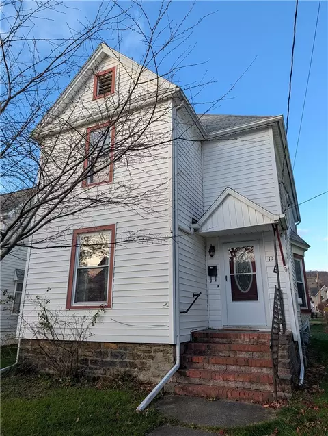 19 W Hazel St, Corning, NY 14830