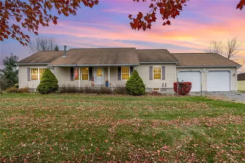 3123 Canoga Rd, Seneca Falls, NY 13148