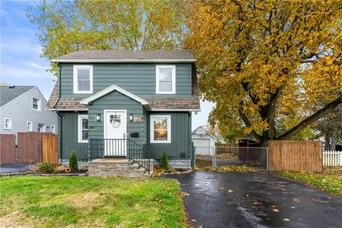 68 Elder St, Gates, NY 14606