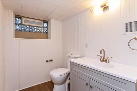 Bath - 68 Elder St, Gates, NY 14606 photo 3 of 3