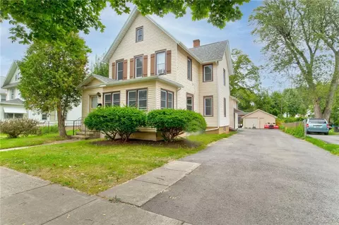 4232 Lake Ave, Rochester, NY 14612