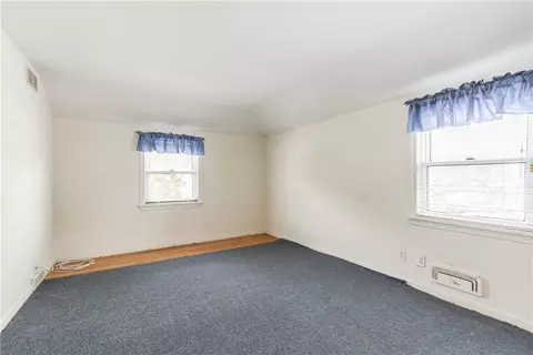 Bedroom - 35 Oakcrest Dr, Irondequoit, NY 14617 photo 2 of 3