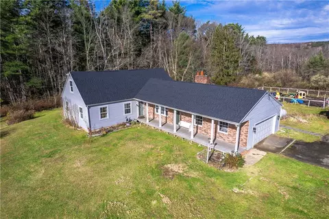 27 Bennett Ln, Erin, NY 14838