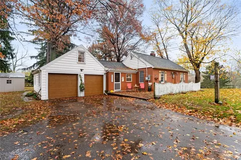 718 Klem Rd, Webster, NY 14580 photo 3