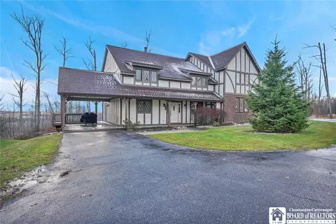 8242 Canterbury Dr, French Creek, NY 14724