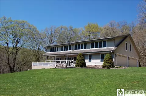 4420 Lakeside Dr, Ellery, NY 14712
