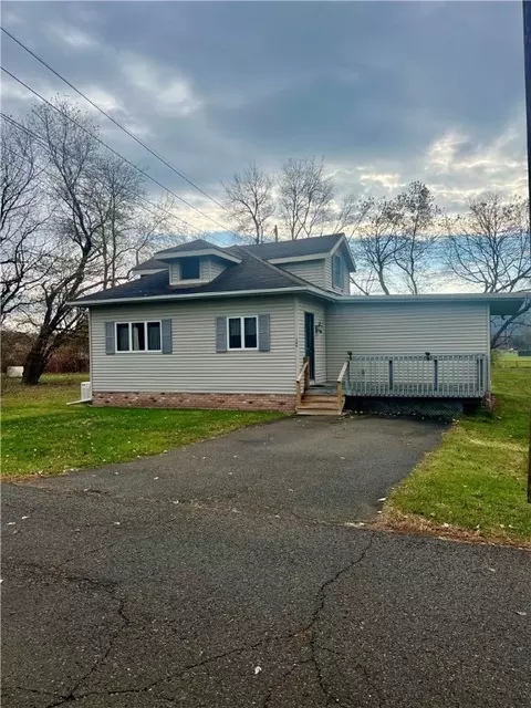 348 Laurentian Pl, Southport, NY 14904