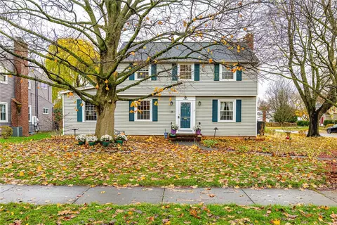 170 Glen Ellyn Way, Rochester, NY 14618
