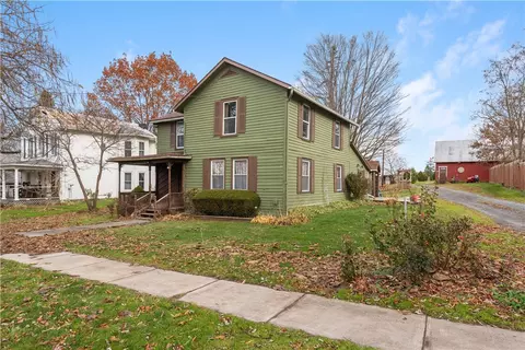 63 S Main St, Potter, NY 14544