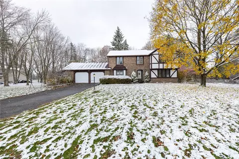 395 Taylor Rd, Honeoye Falls, NY 14472
