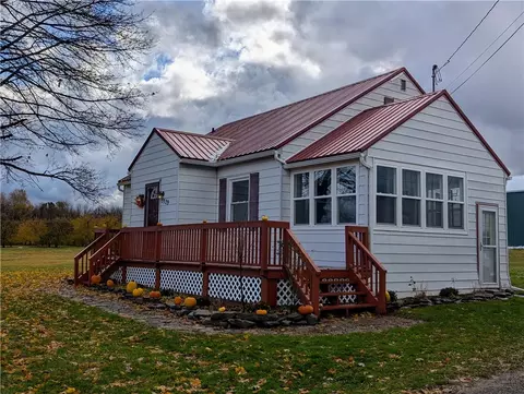 5329 Williamson Rd, Marion, NY 14505