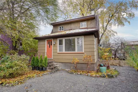 2 Upper Cres, East Rochester, NY 14445