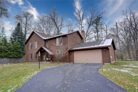 15 White Briar, Pittsford, NY 14534