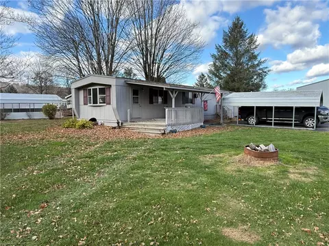 4 Marks Trailer Ct, North Dansville, NY 14437